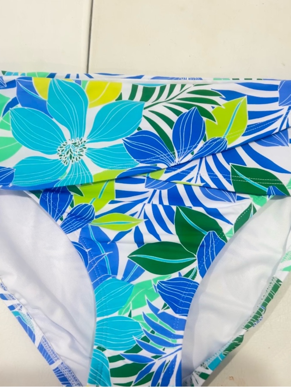 NWT Bleu Rod Beattie Fresh Take Fold Over Bikini bottom in size 14